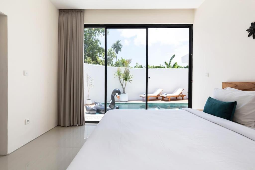 The R Villa Kaba - Incl. Motorbikes Seminyak Dış mekan fotoğraf